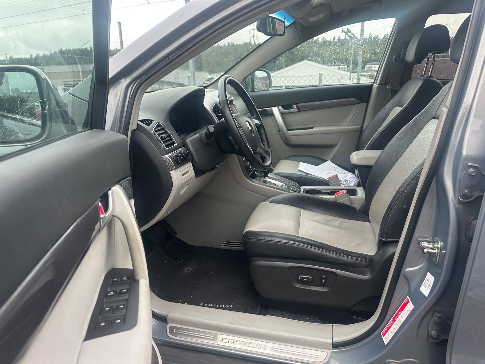 CHEVROLET Captiva 2.2 VCDi LTZ 4WD Automatic-image-7
