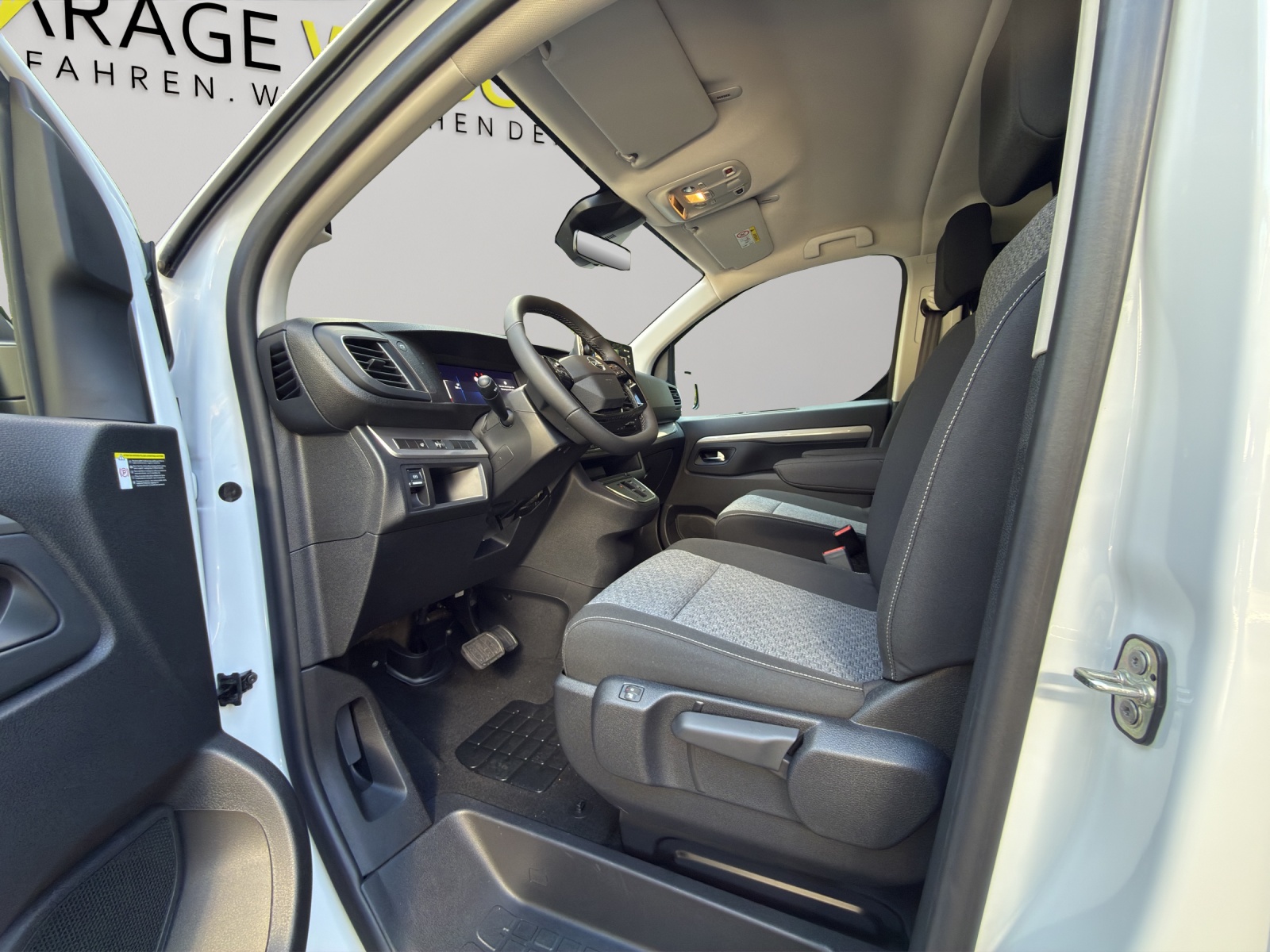 OPEL Zafira 2.2 CDTi S/S-image-12
