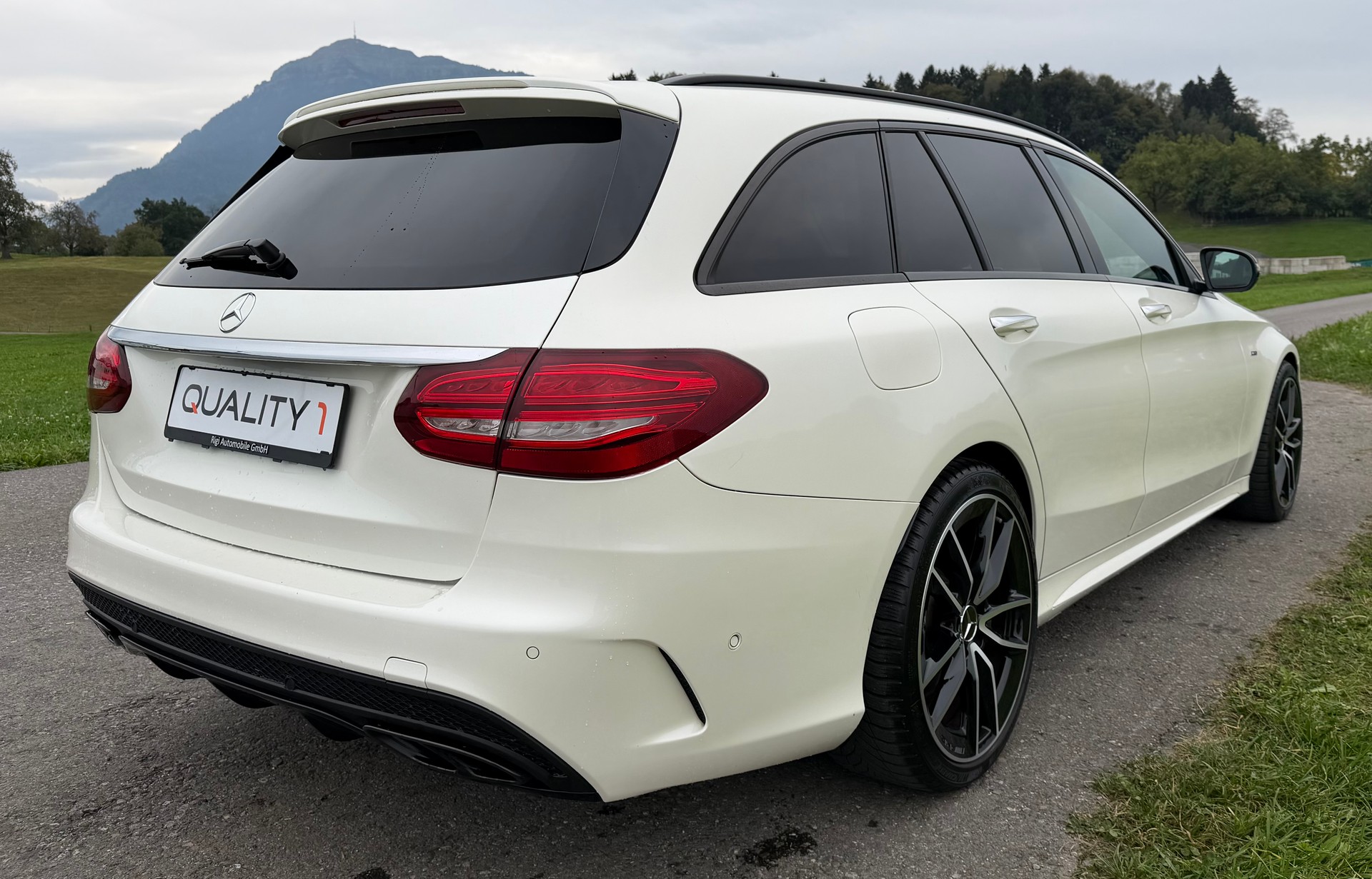 MERCEDES-BENZ C 450 AMG 4Matic 7G-Tronic-image-5