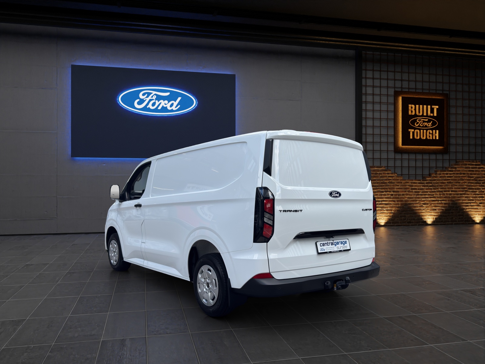FORD Transit Custom Van 320 L1 2.0 EcoBlue 136PS Trend Automat-image-2