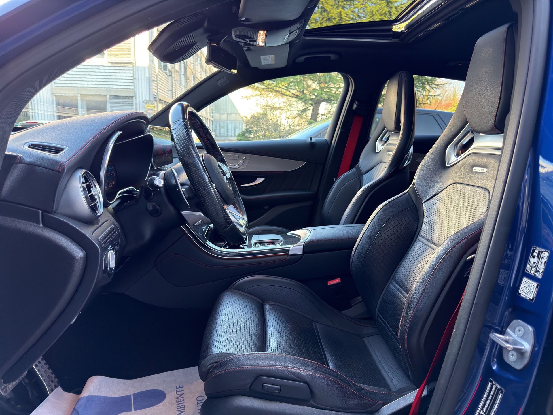 MERCEDES-BENZ GLC Coupé 43 AMG PERFORMANCE 4Matic 9G-Tronic-image-6