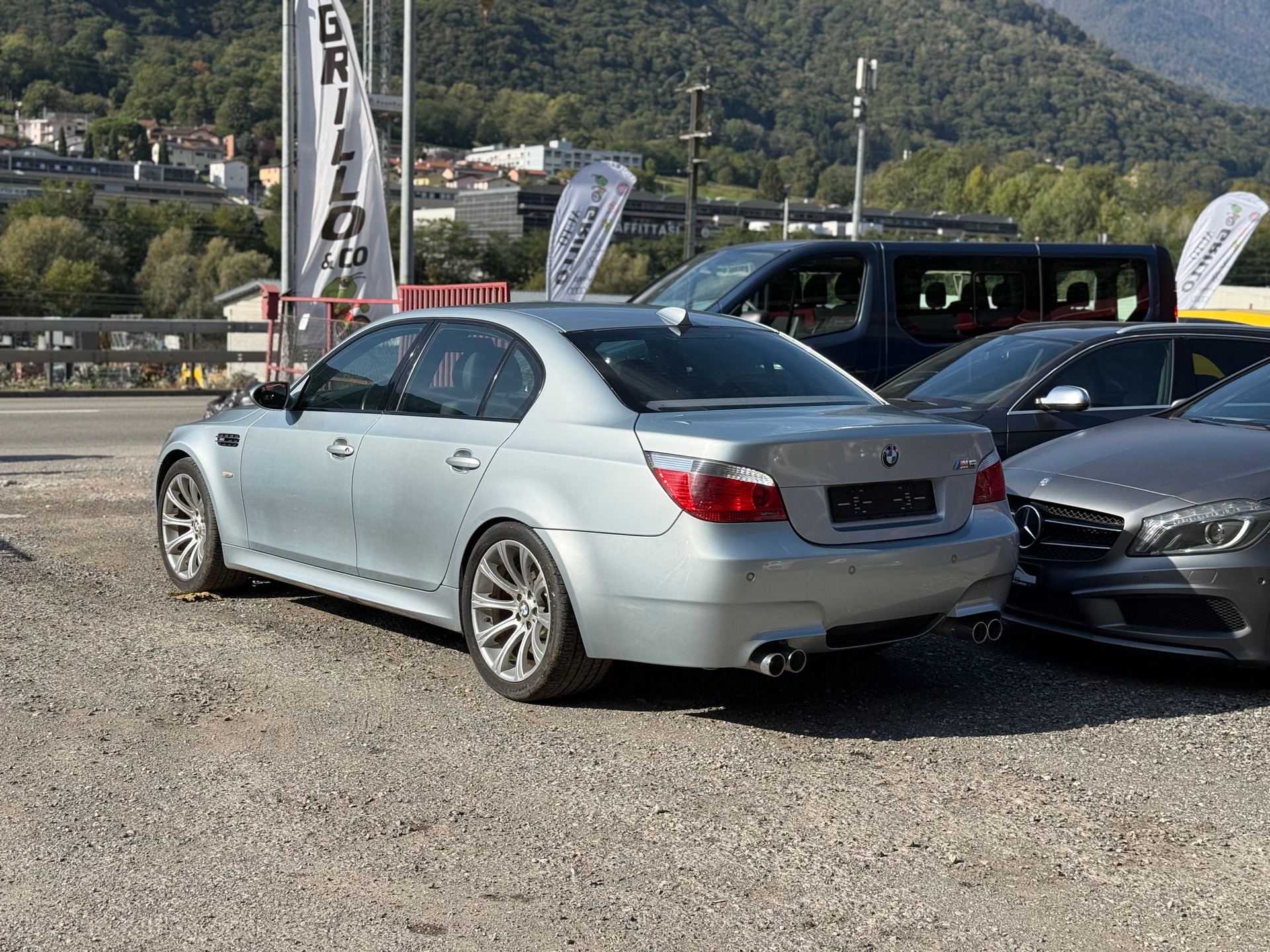BMW M5-image-4