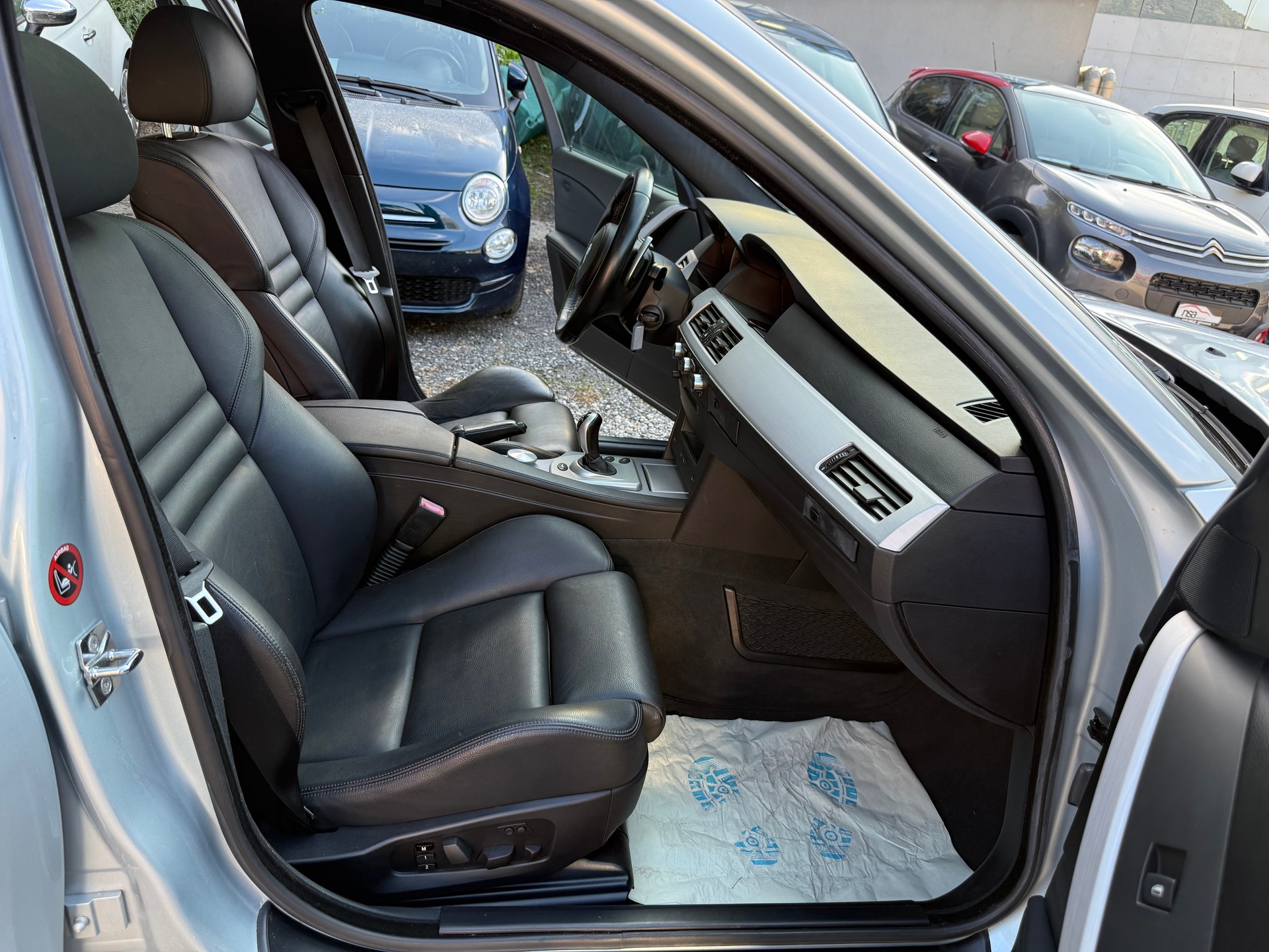 BMW M5-image-8