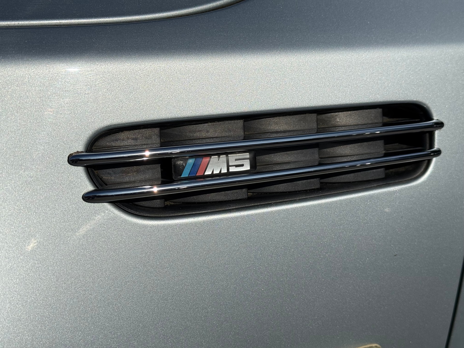 BMW M5-image-5