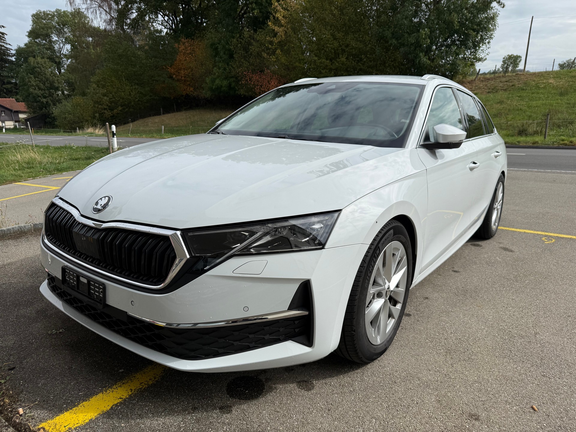 SKODA Octavia Combi 2.0 TDI Ambition-image-0