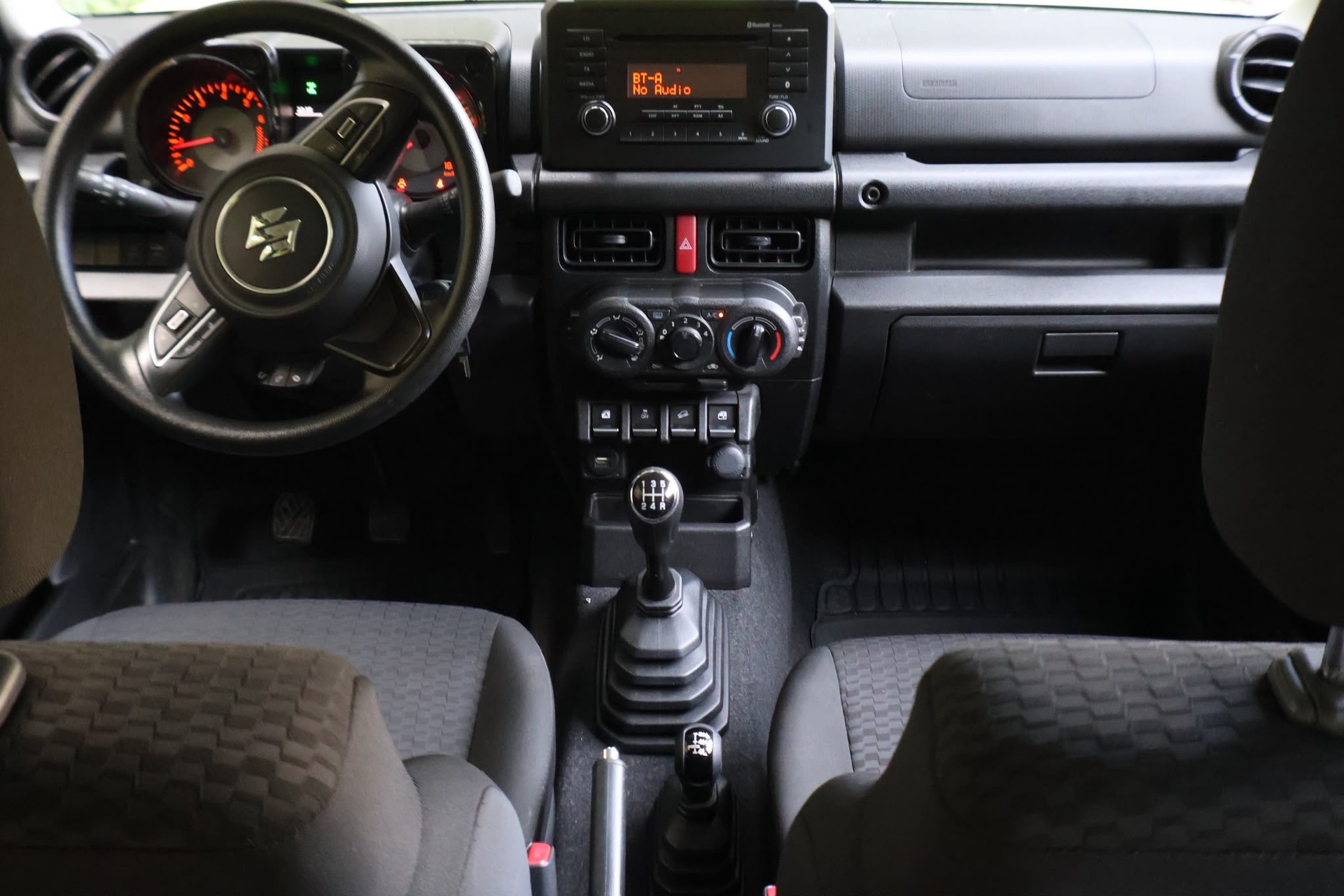 SUZUKI Jimny 1.5 Compact+ 4x4-image-7