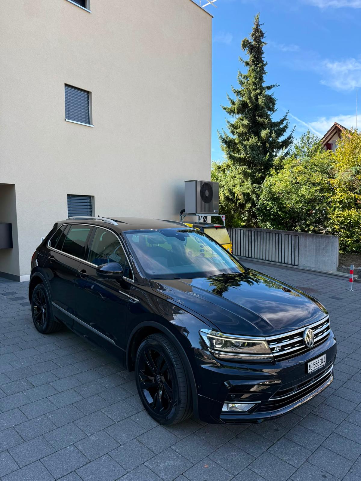 VW Tiguan 2.0 TDI SCR Highline DSG R-Line-image-1