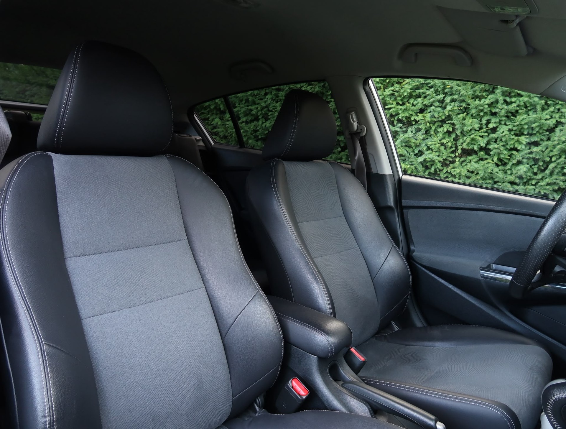 HONDA Insight 1.3i Hybrid Elegance CVT-image-14