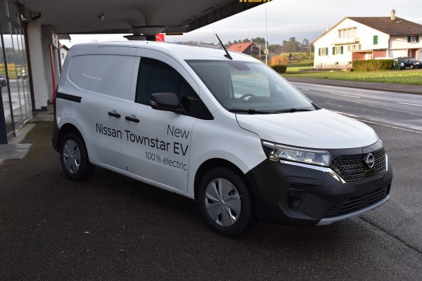 NISSAN Townstar 45kWh Acenta-image-4