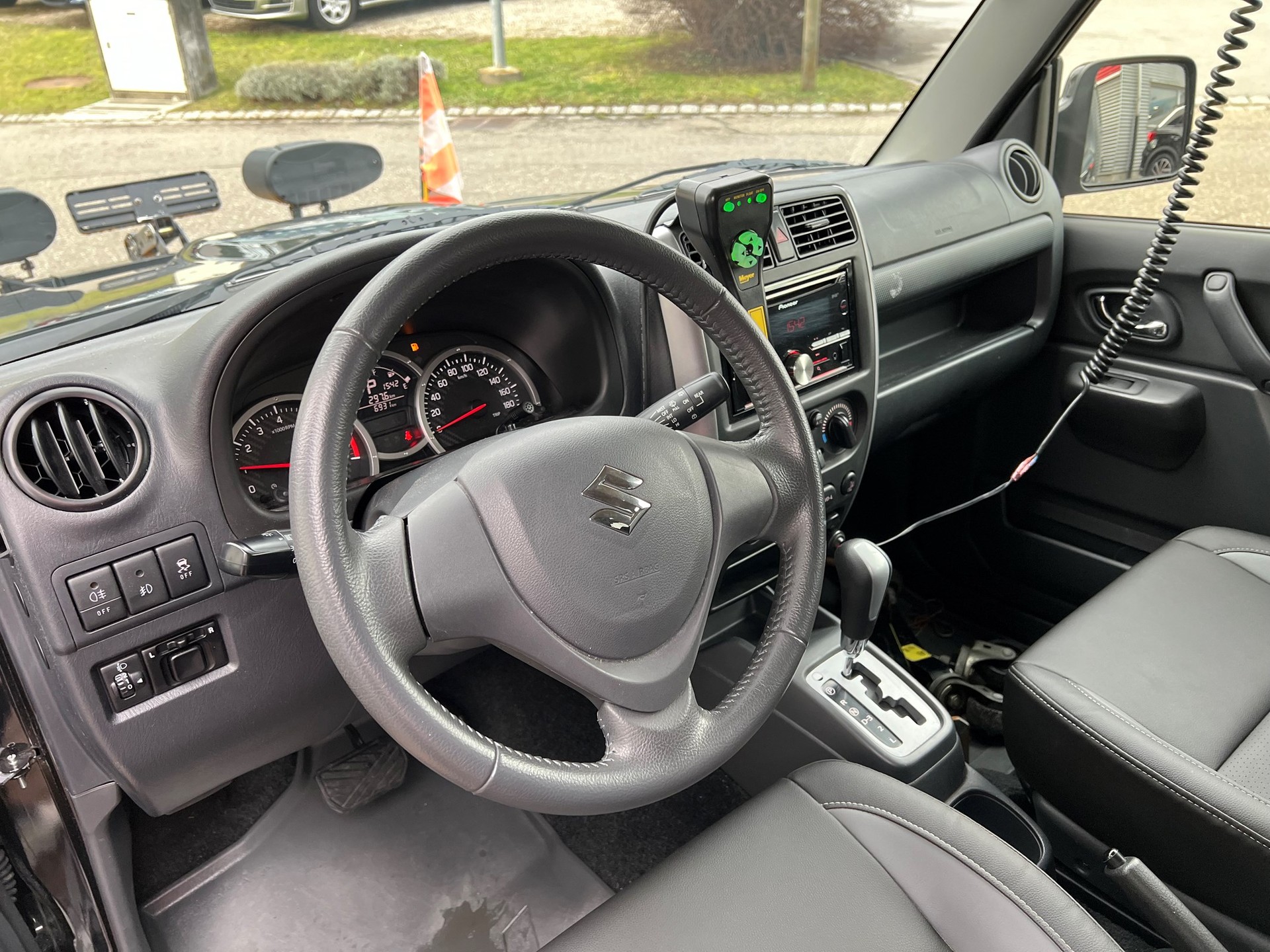 SUZUKI Jimny 1.3 16V Sergio Cellano Automatic-image-12
