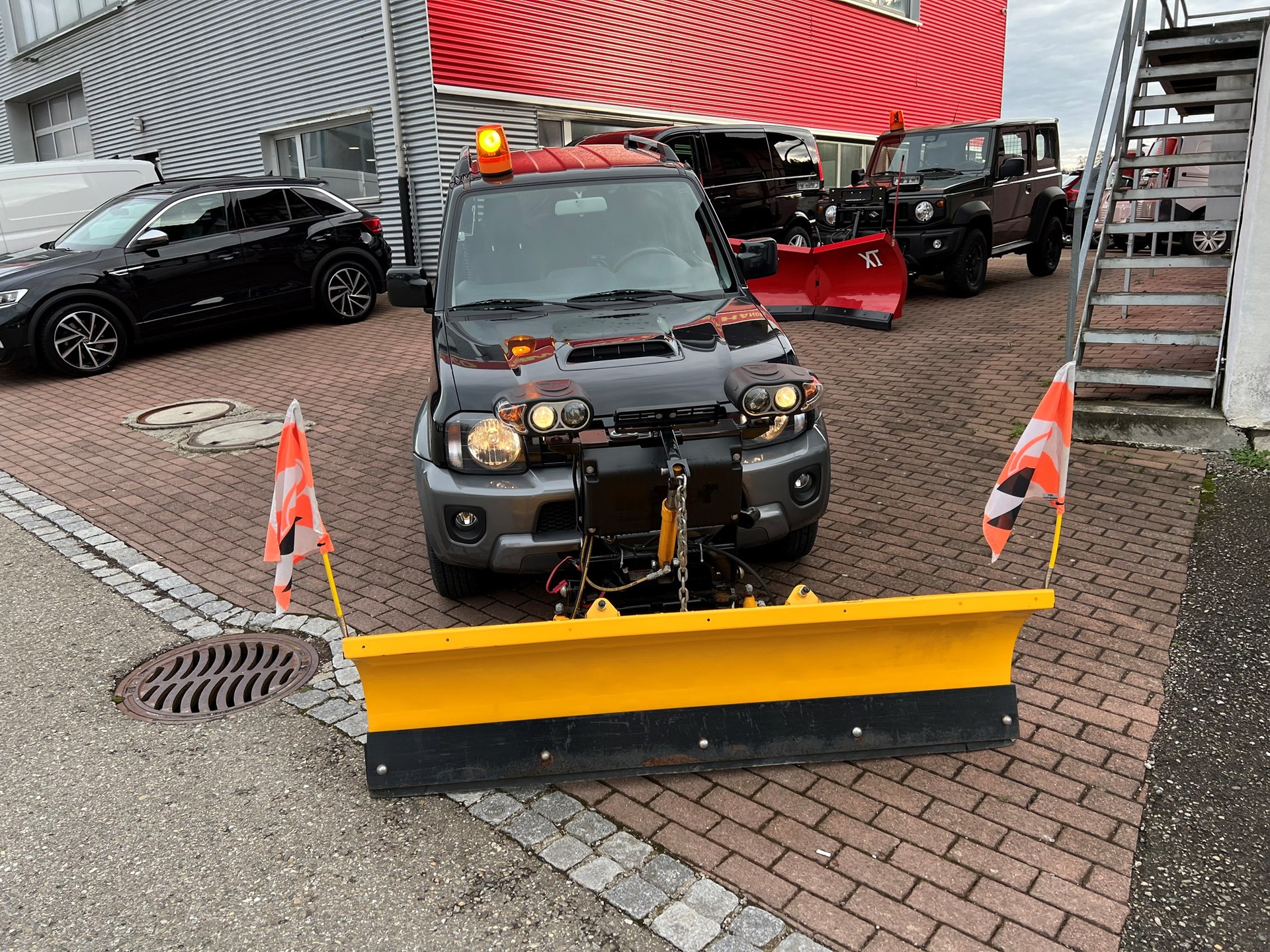 SUZUKI Jimny 1.3 16V Sergio Cellano Automatic-image-3