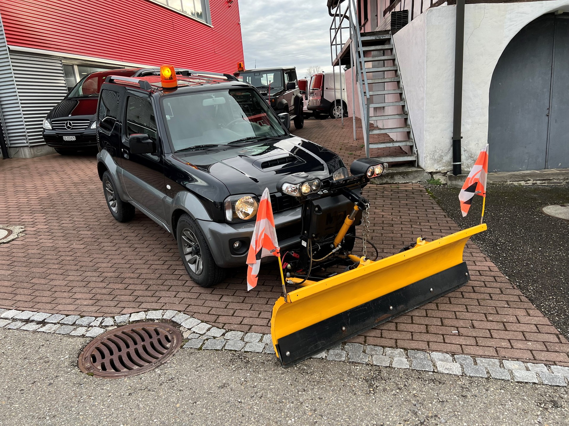 SUZUKI Jimny 1.3 16V Sergio Cellano Automatic-image-1
