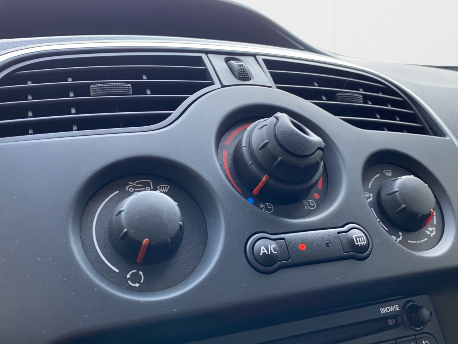 RENAULT Kangoo Z.E. 33 R60 Access-image-20