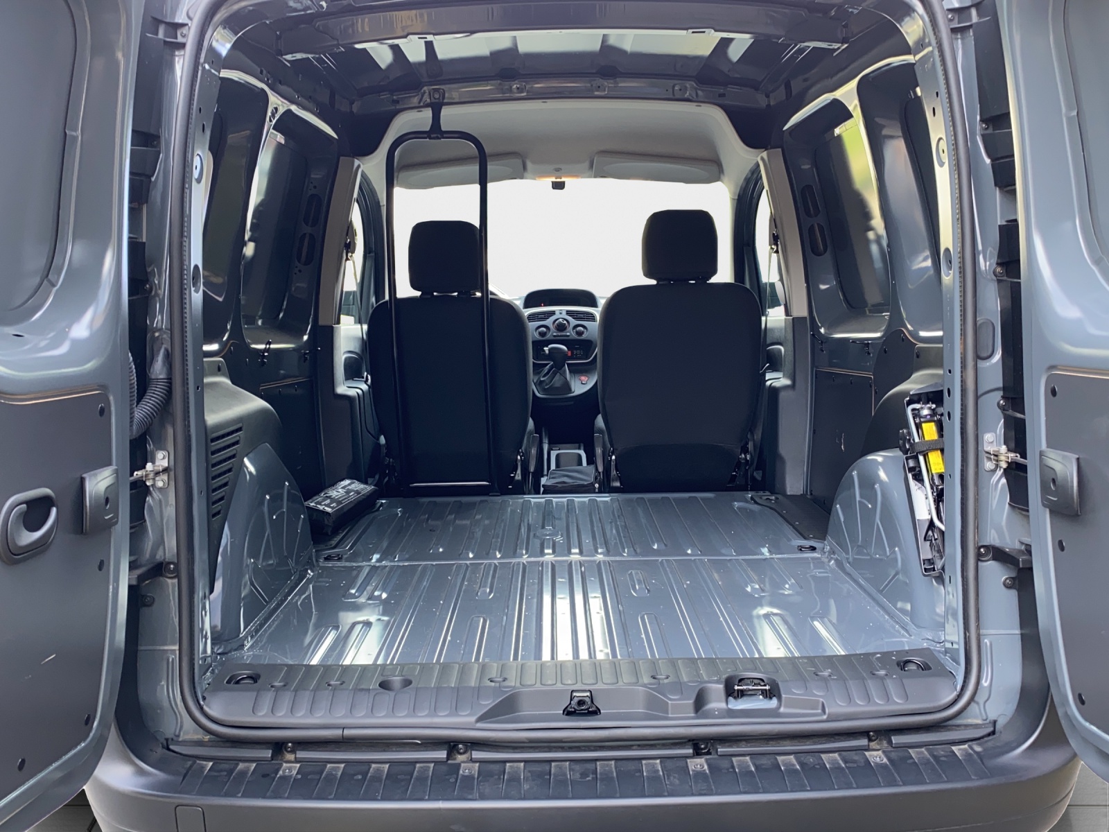 RENAULT Kangoo Z.E. 33 R60 Access-image-5