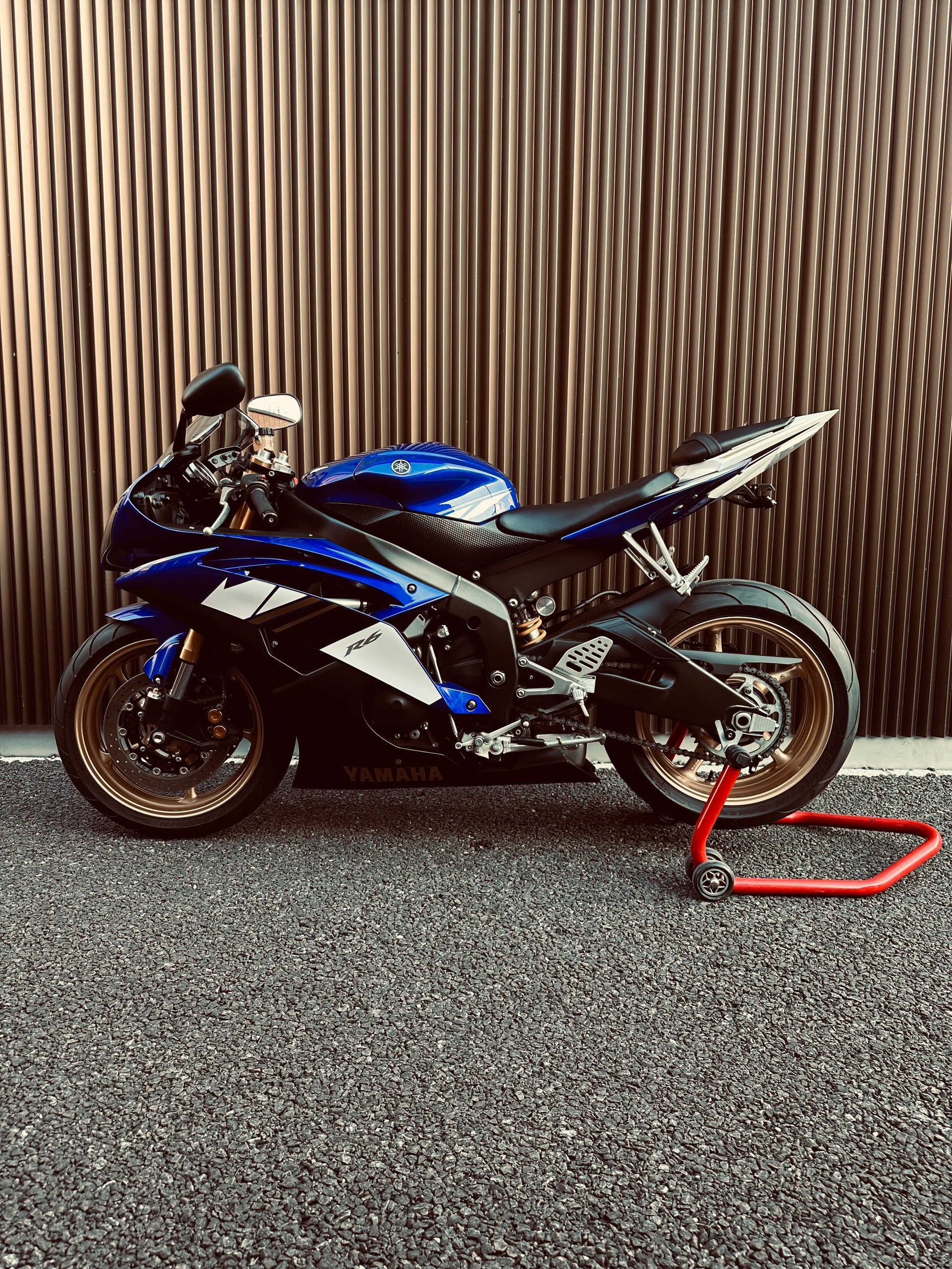 YAMAHA YZF-R6-image-5