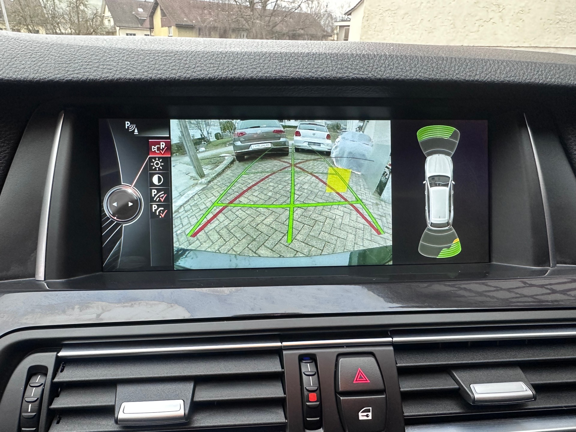 BMW 520d Touring xDrive Steptronic-image-9