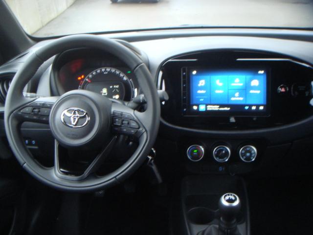 TOYOTA Aygo X 1.0 VVT-i Comfort-image-4