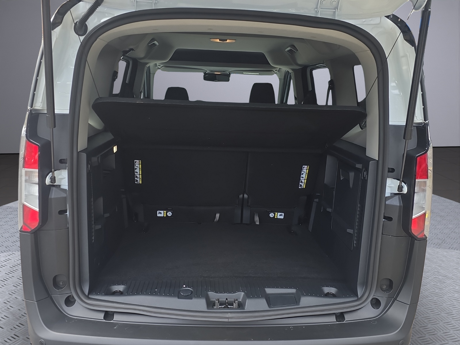 FORD TOURNEO COURIERier 1.0 EcoBoost A-image-13