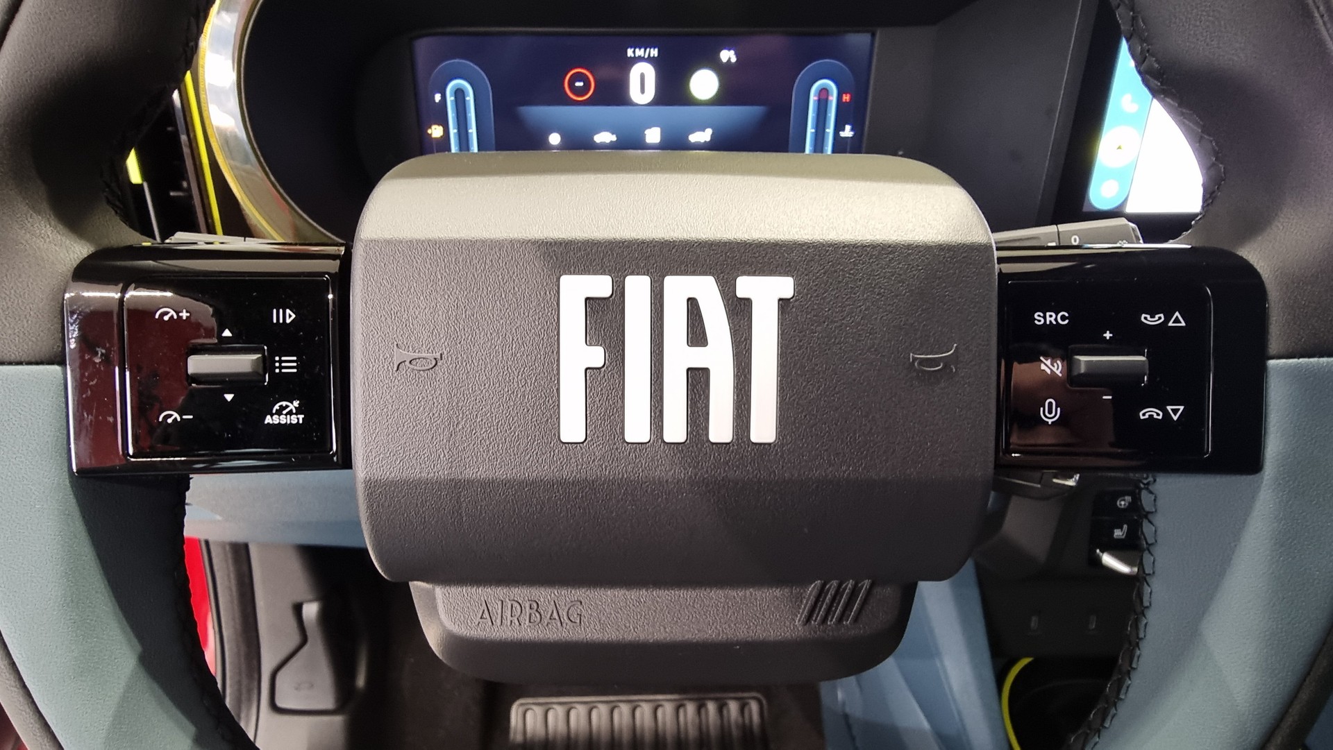 FIAT Grande Panda 1.2 Hybrid 110 PS La Prima-image-11