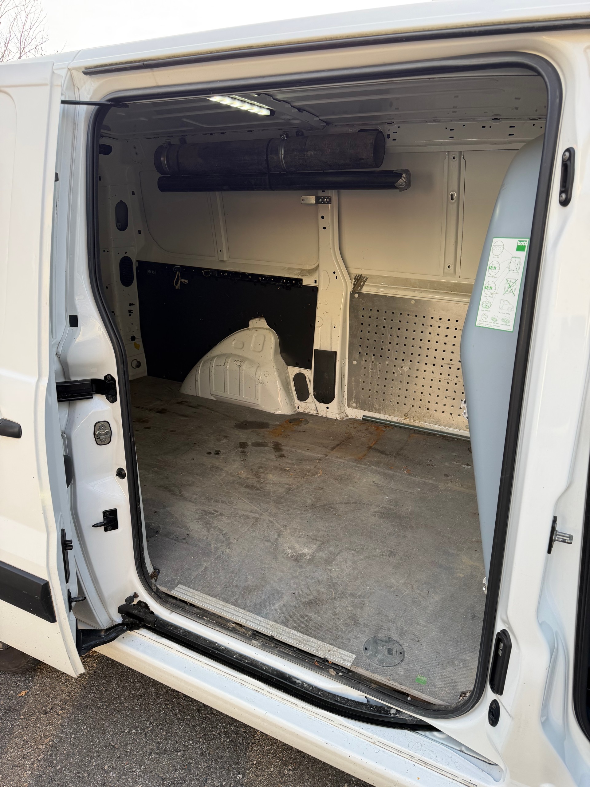 TOYOTA Proace 2.0D Panel Van Terra L2H1-image-6