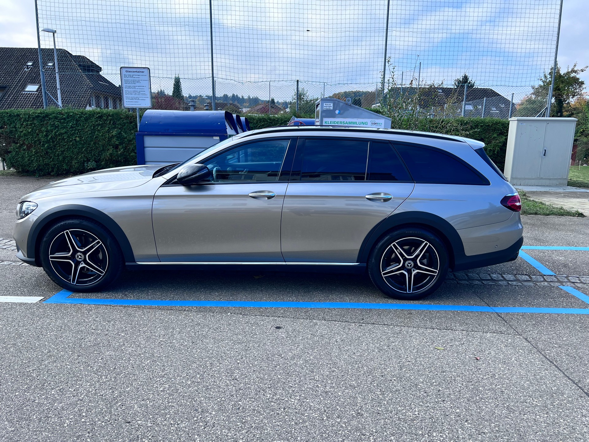 MERCEDES-BENZ E 220 d All-Terrain 4Matic Avantgarde 9G-Tronic-image-4