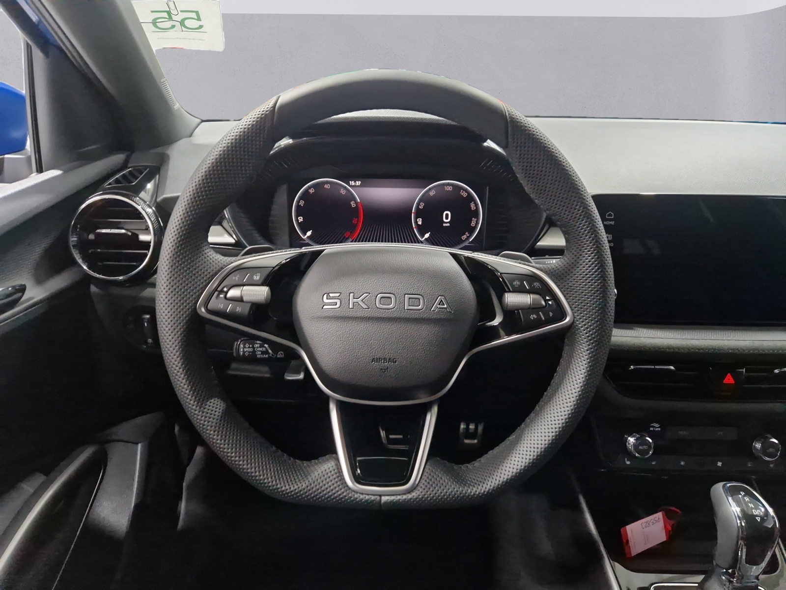 SKODA Fabia 1.0 TSI Dynamic DSG-image-10