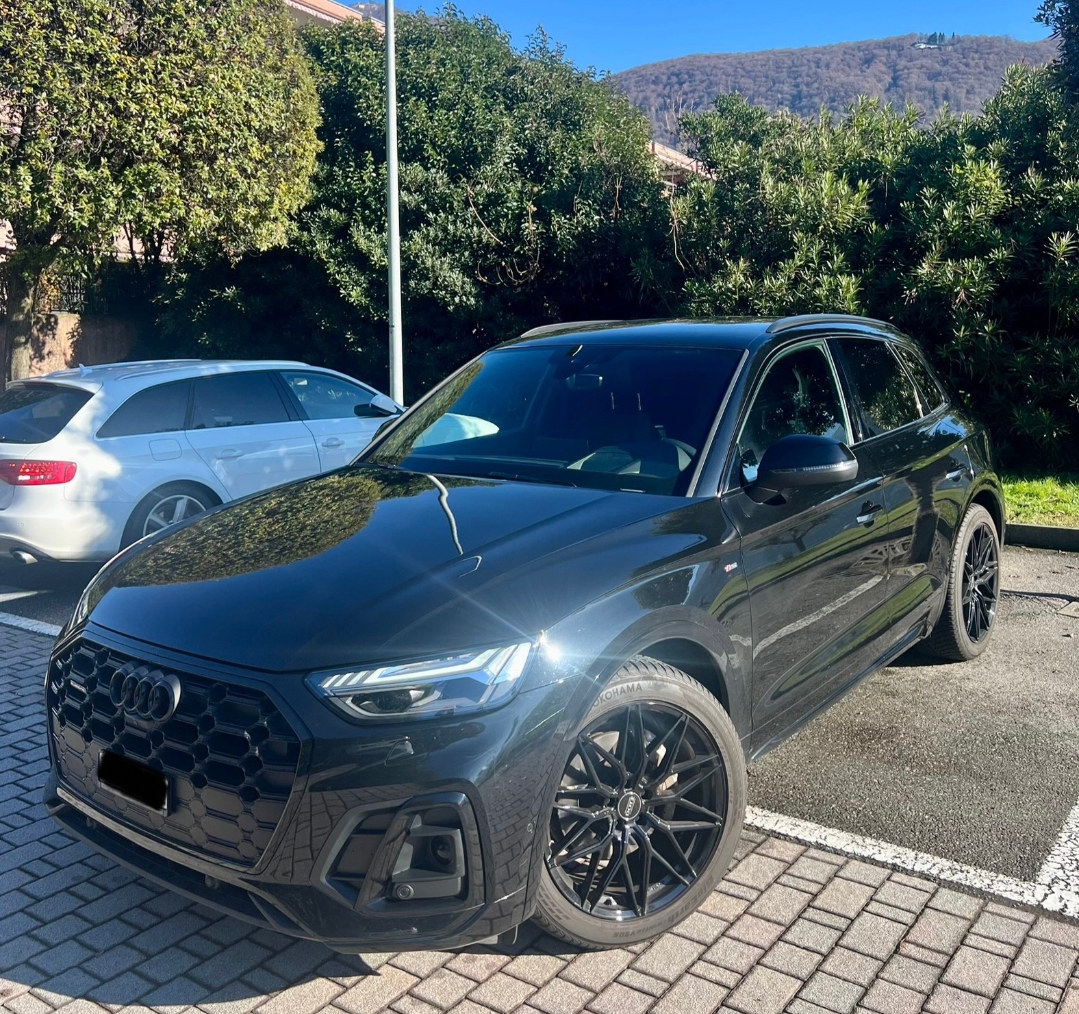 AUDI Q5 40 TDI Blackedition quattro S-tronic-image-0