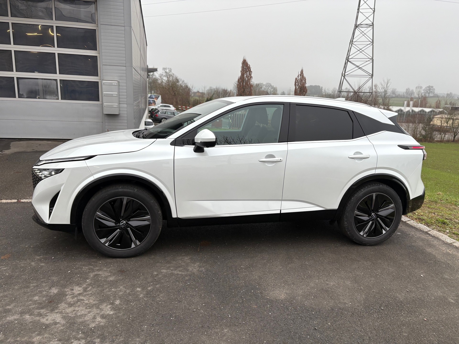 NISSAN Qashqai 1.3 DIG-T MHEV Tekna Xtronic 4x4-image-1