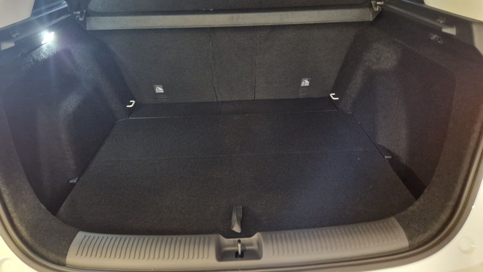MG ZS 1.5 HEV Comfort-image-10