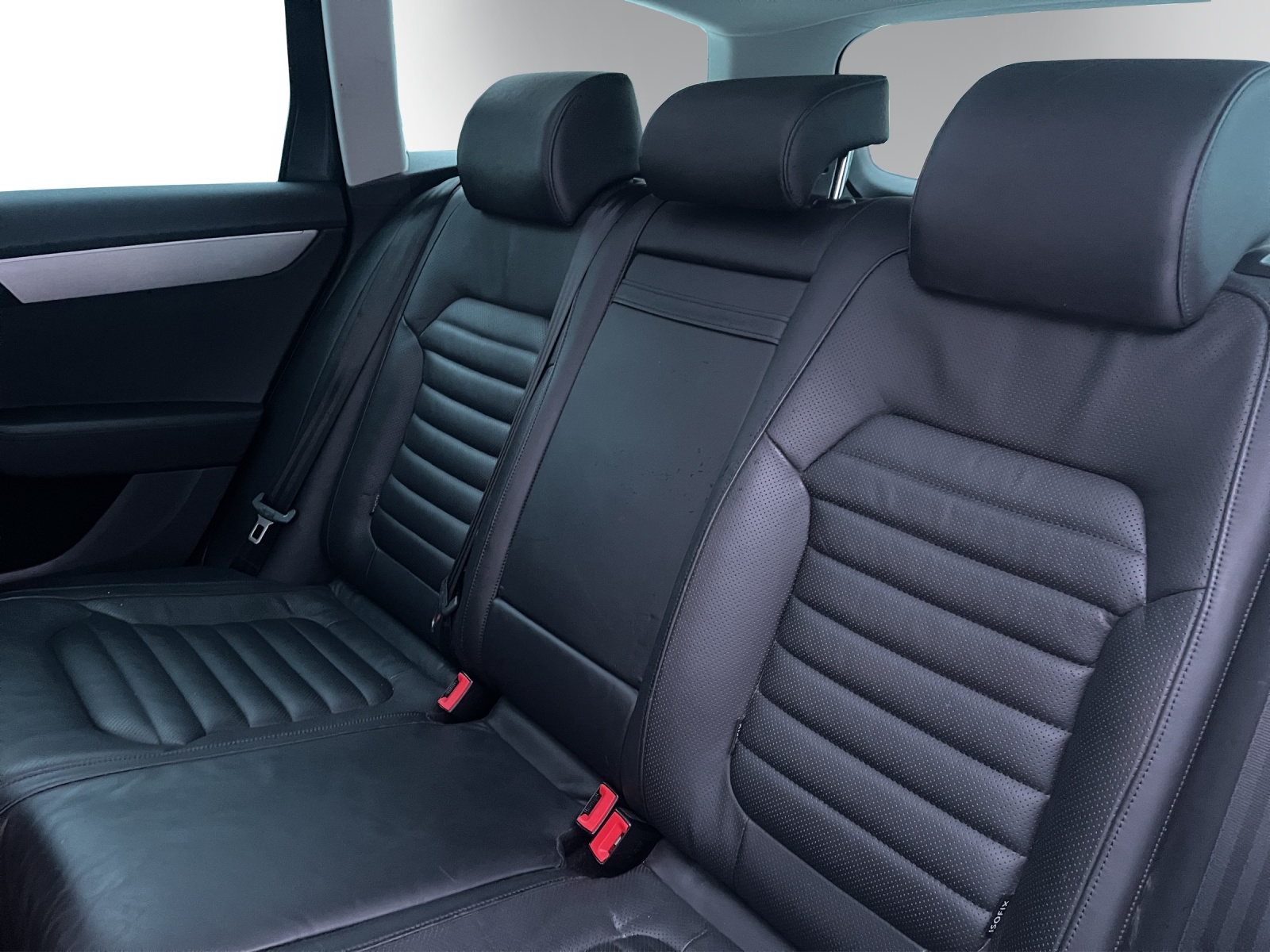 VW Passat Variant 2.0 BlueTDI Highline DSG-image-13