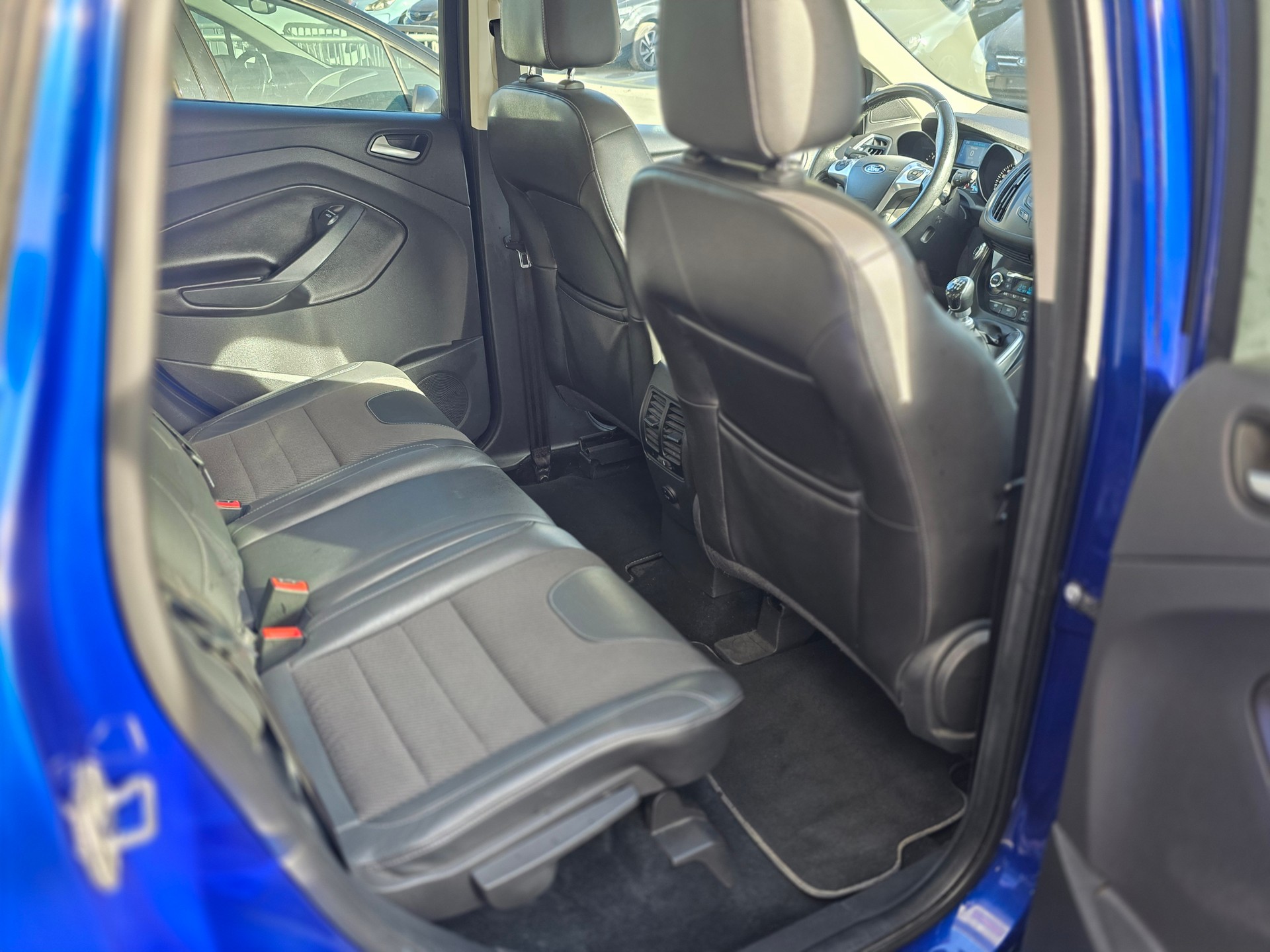 FORD Kuga 2.0 TDCi Titanium 4WD-image-11