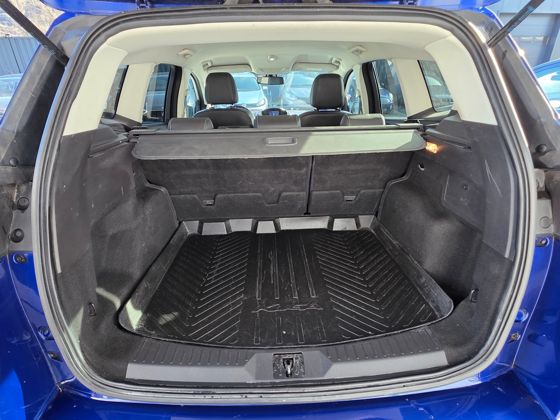 FORD Kuga 2.0 TDCi Titanium 4WD-image-12