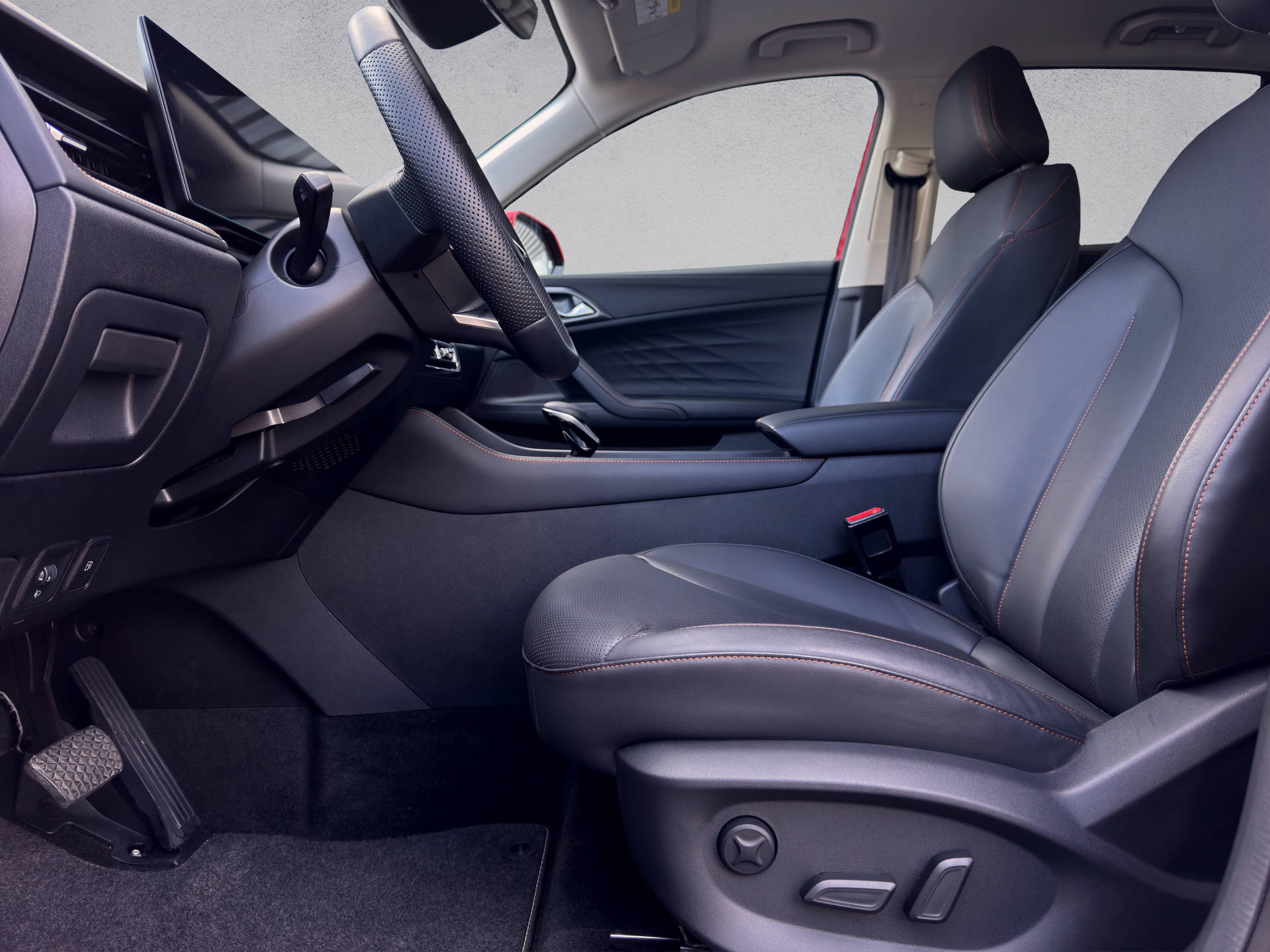 MG HS 1.5 PHEV Luxury-image-7