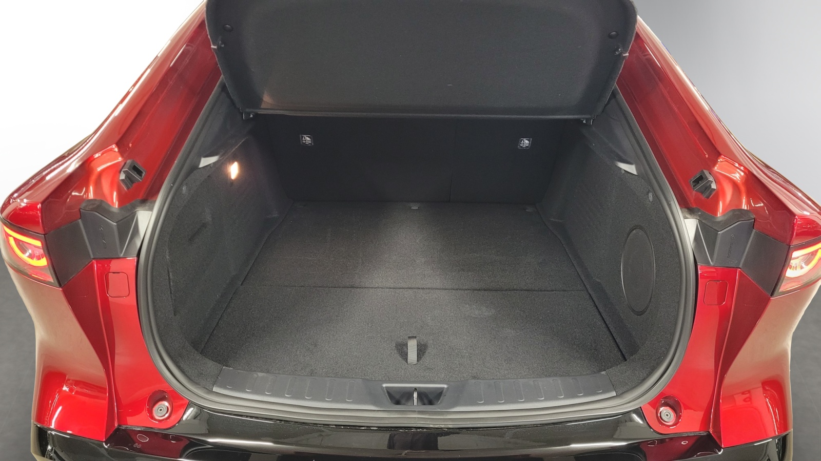 MAZDA 6e 245 80kWh Takumi-image-9