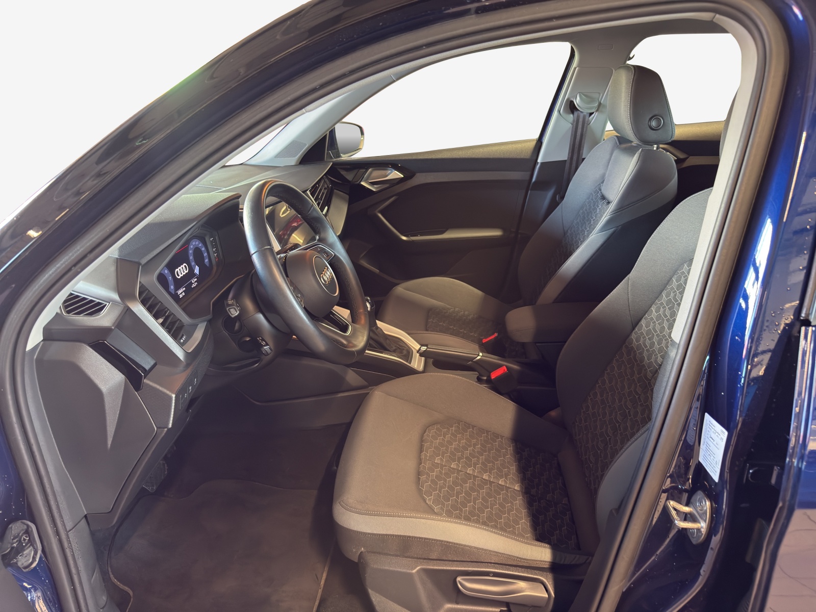 AUDI A1 Sportback 30 TFSI advanced S-tronic-image-7