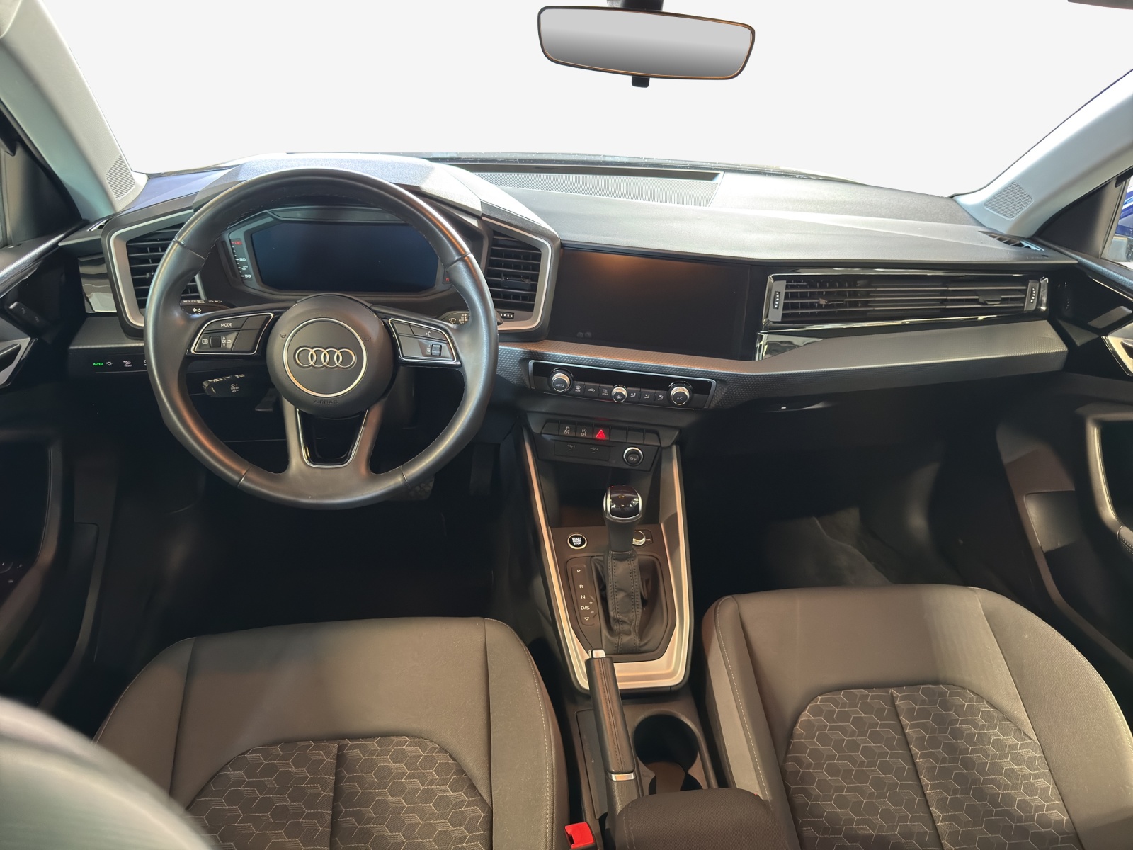 AUDI A1 Sportback 30 TFSI advanced S-tronic-image-8