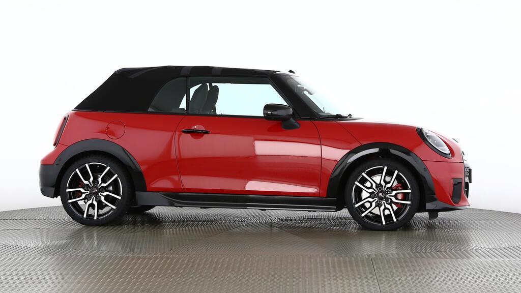 MINI John Cooper Works Cabrio-image-2