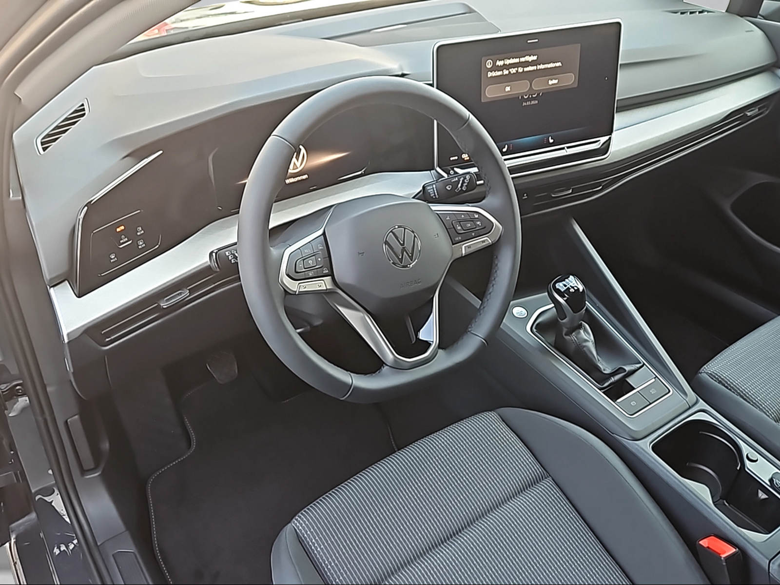 VW Golf 1.5 TSI Basis-image-8