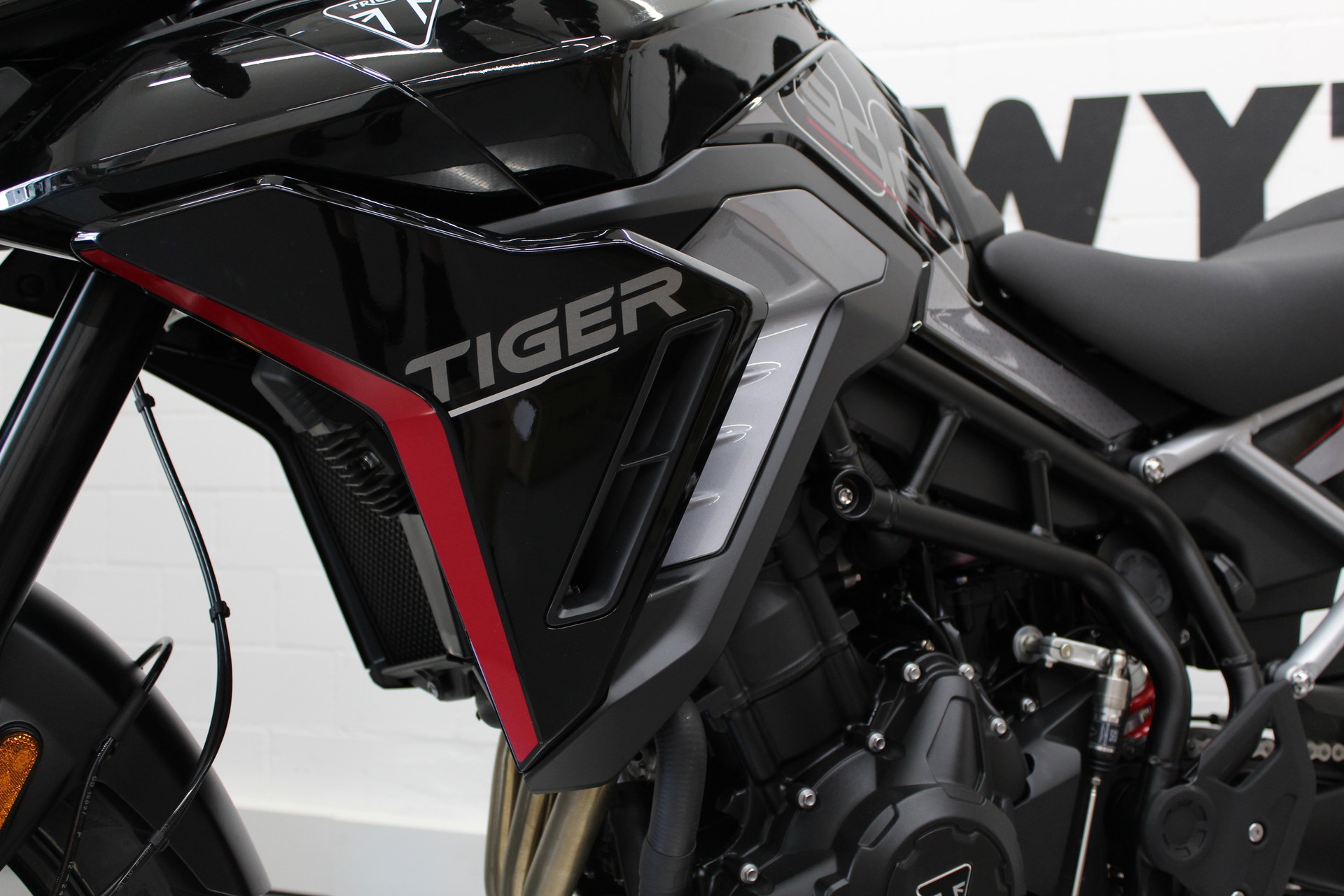 TRIUMPH Tiger 900 GT Pro A2-image-7