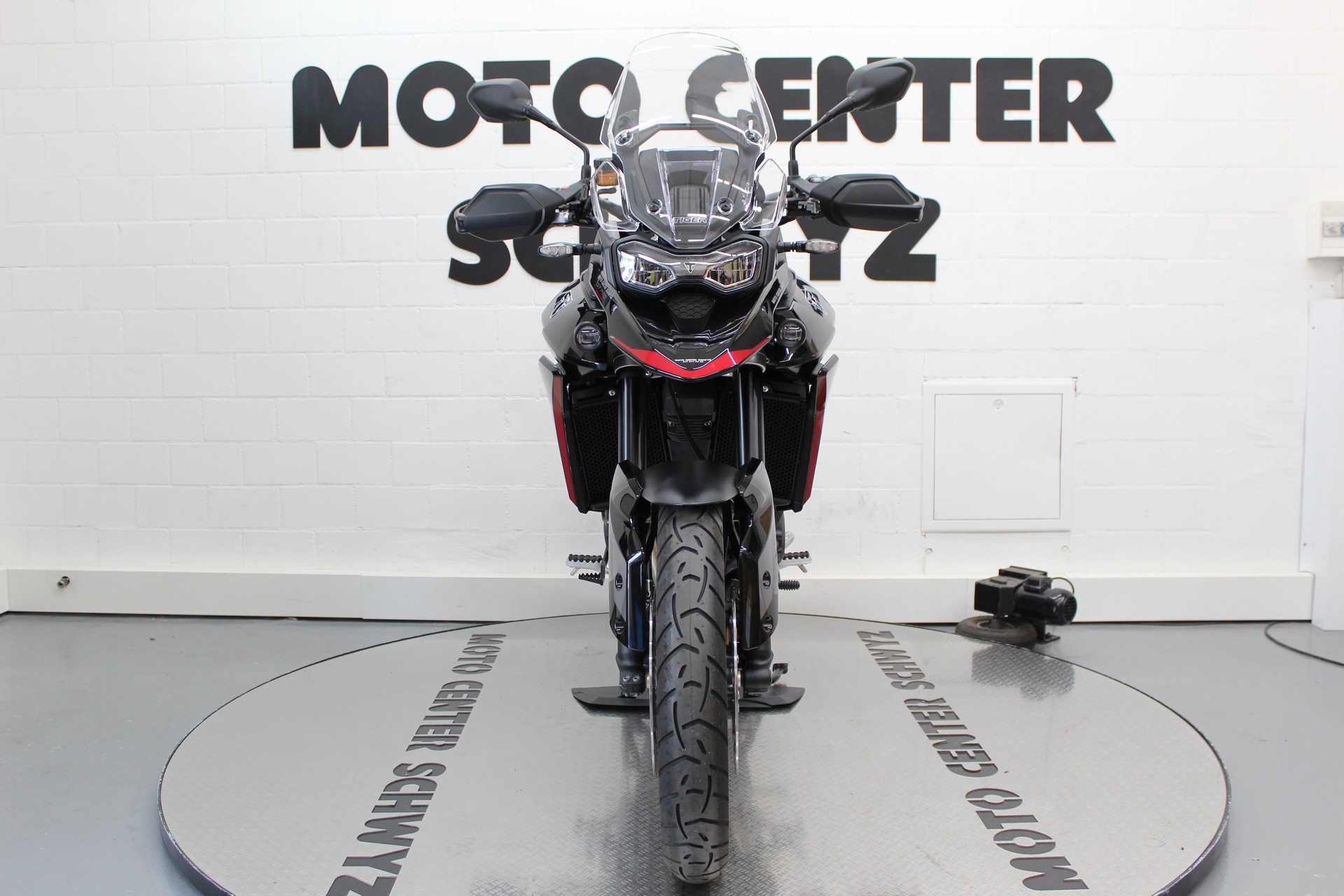 TRIUMPH Tiger 900 GT Pro A2-showroom-element-2