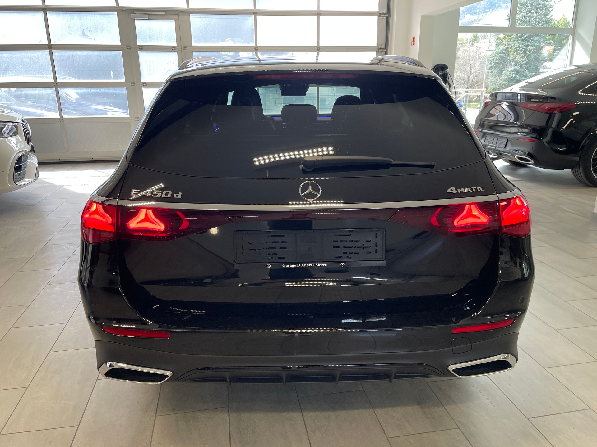 MERCEDES-BENZ E 450 d T 4Matic 9G-Tronic AMG Line-image-6