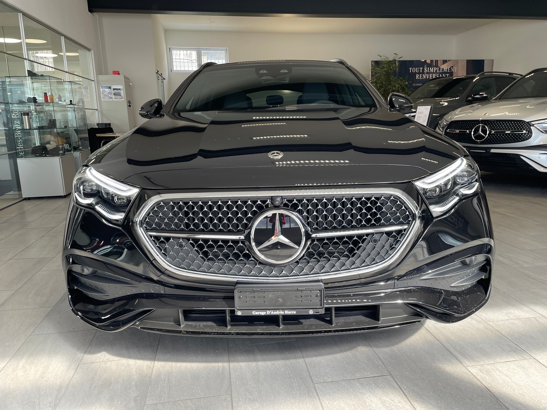 MERCEDES-BENZ E 450 d T 4Matic 9G-Tronic AMG Line-showroom-element-1