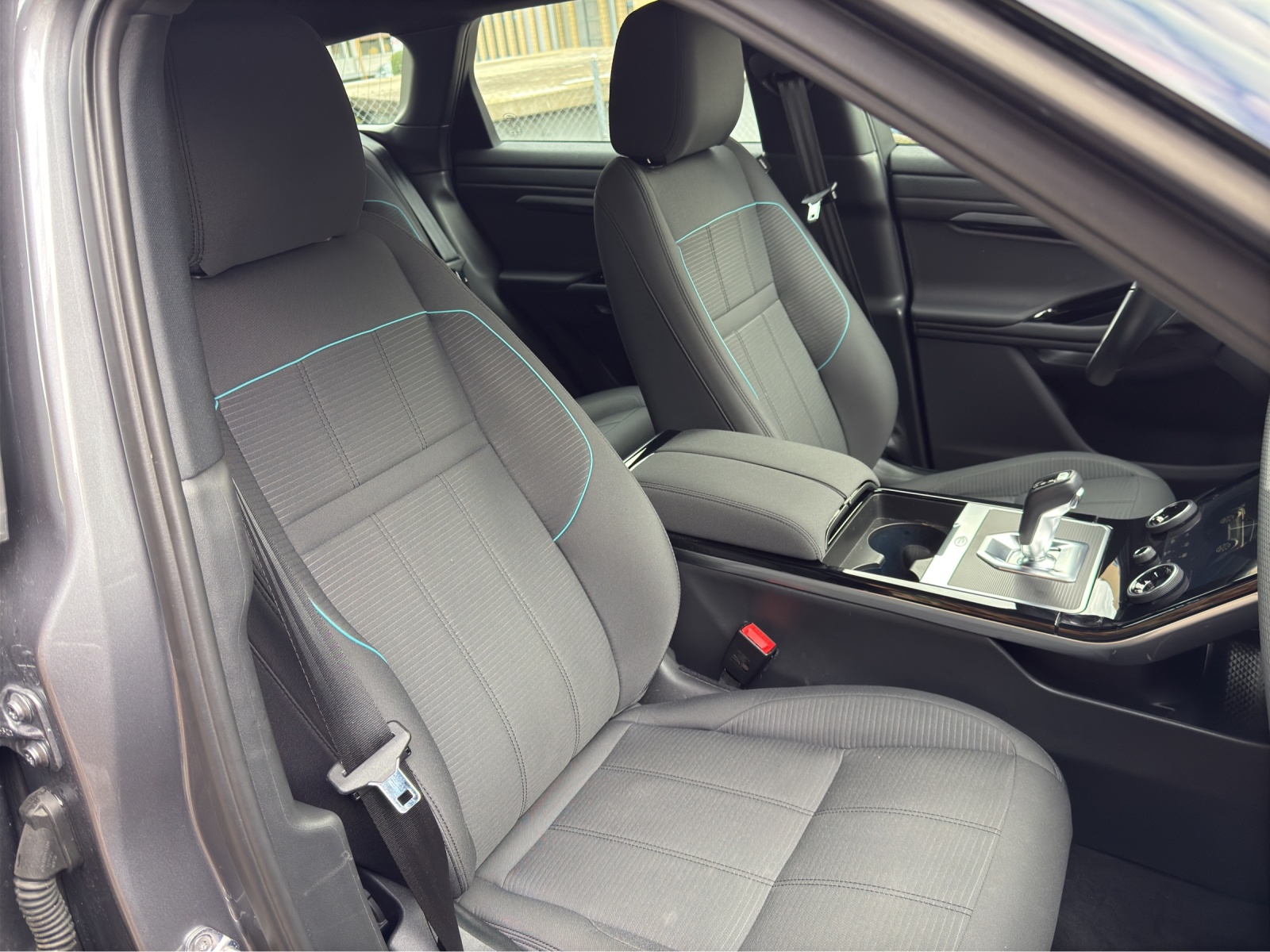 LAND ROVER Range Rover Evoque P 200 *CH-Fahrzeug*-image-15
