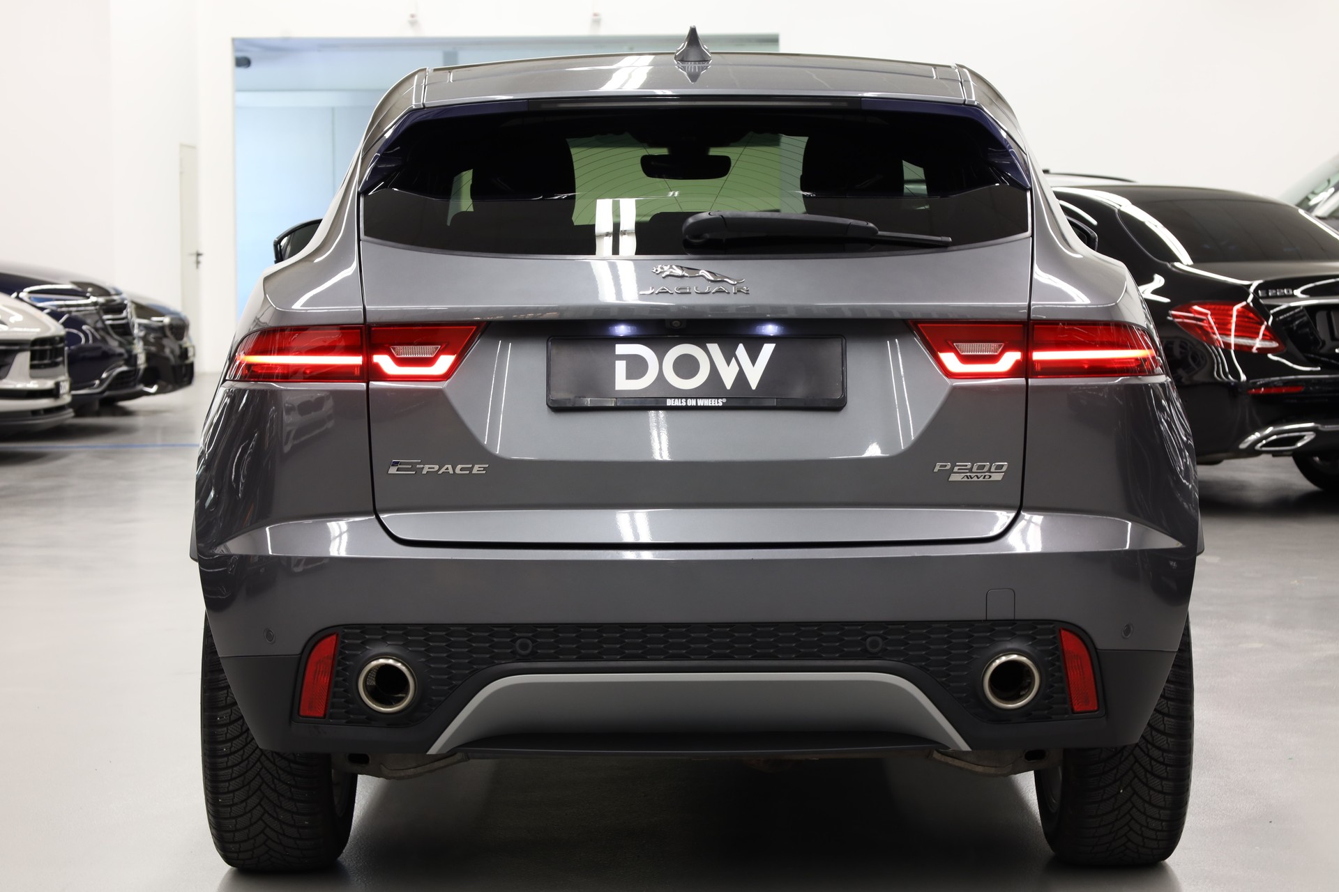 JAGUAR E-Pace 2.0 T 200 S AWD-image-7