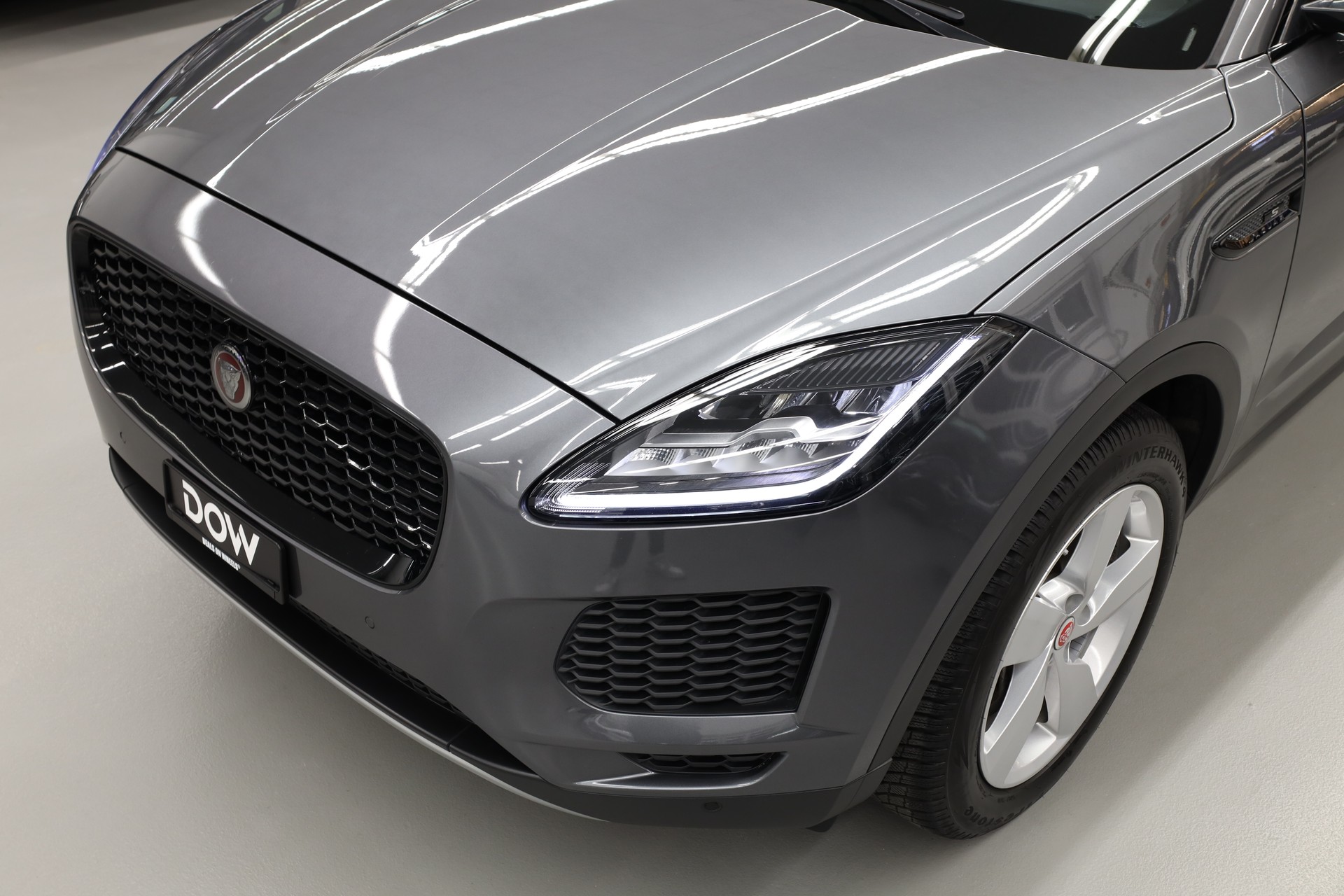 JAGUAR E-Pace 2.0 T 200 S AWD-image-4