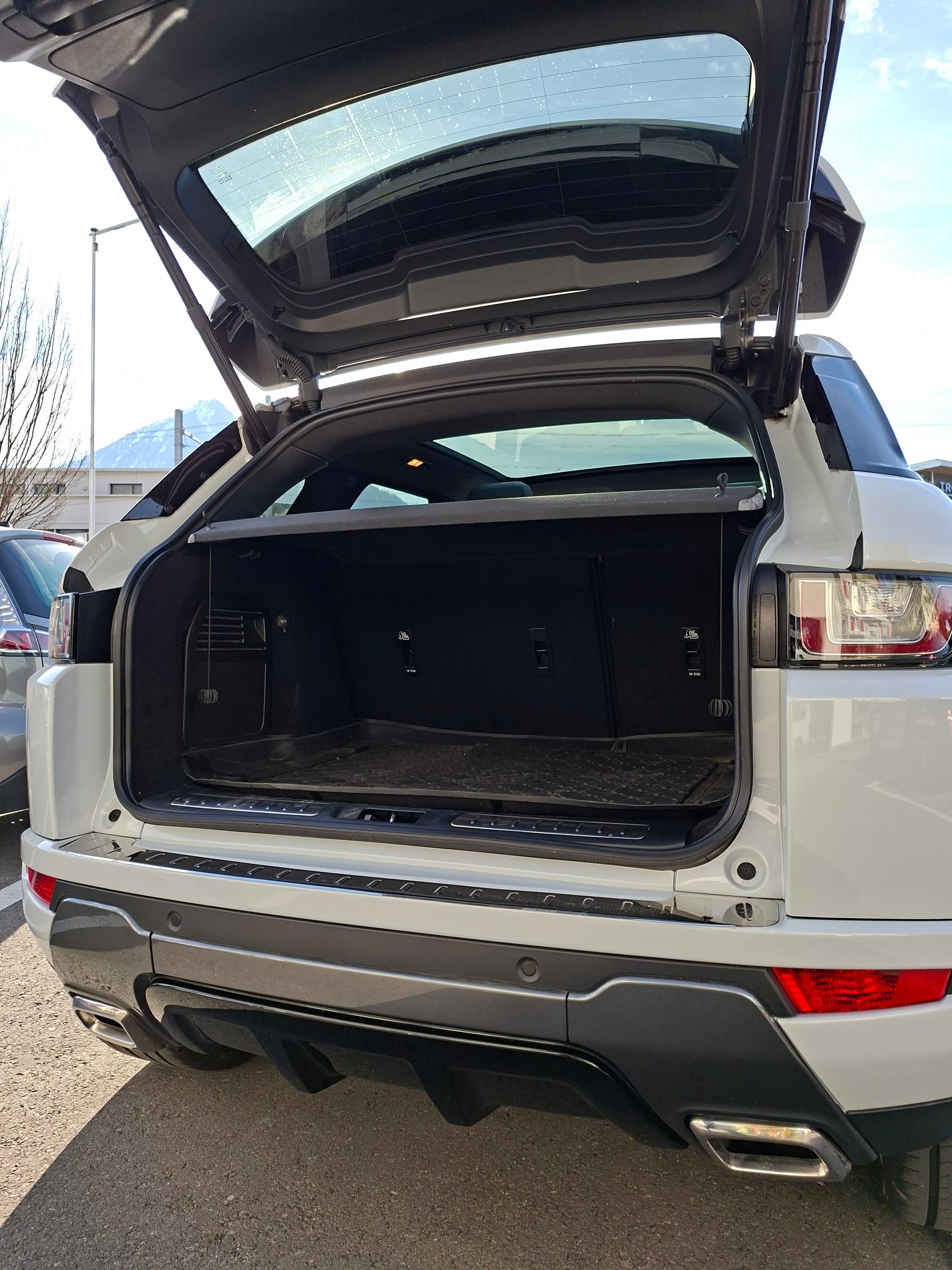 LAND ROVER Range Rover Evoque 2.0 TD4 HSE AT9-image-13