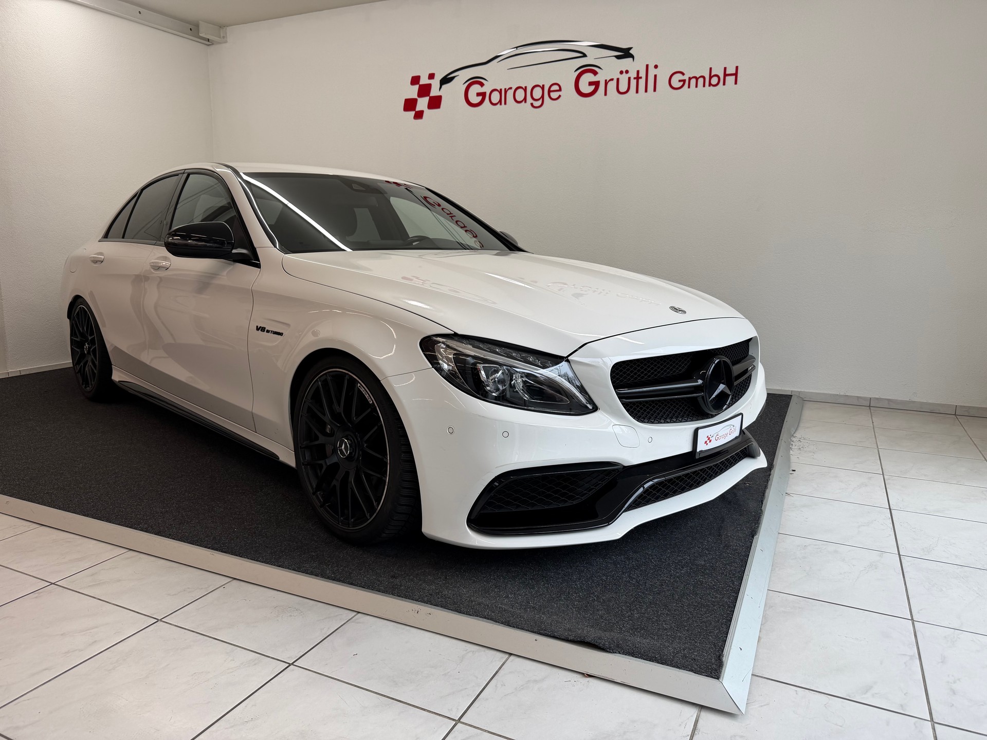 MERCEDES-BENZ C 63 AMG