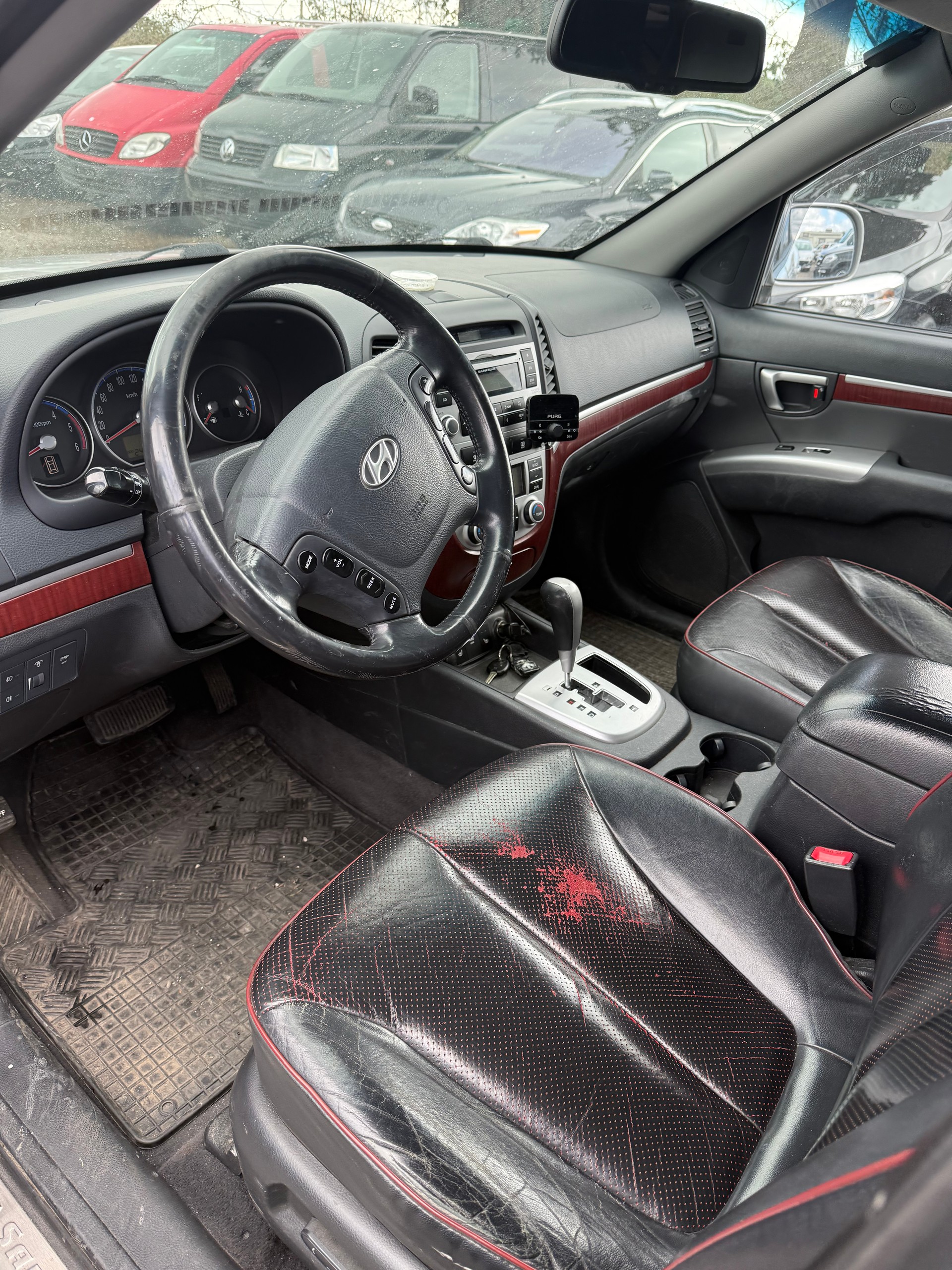 HYUNDAI Santa Fe 2.2 CRDi Premium 4WD Automatic-image-5
