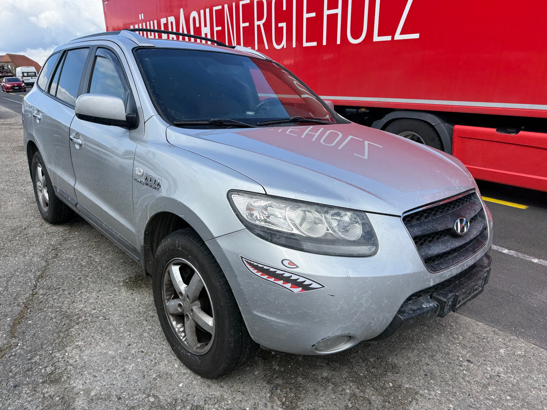 HYUNDAI Santa Fe 2.2 CRDi Premium 4WD Automatic-image-2