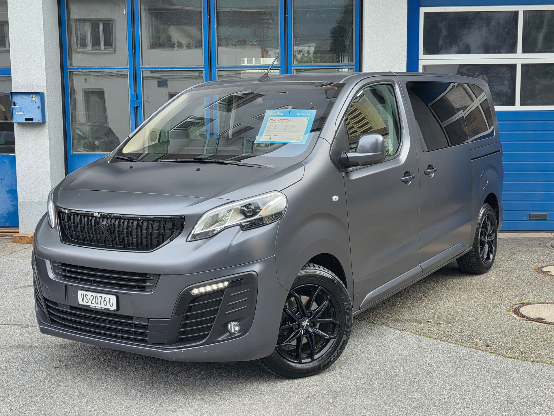 PEUGEOT Traveller 2.0 BlueHDi Business VIP Standard EAT